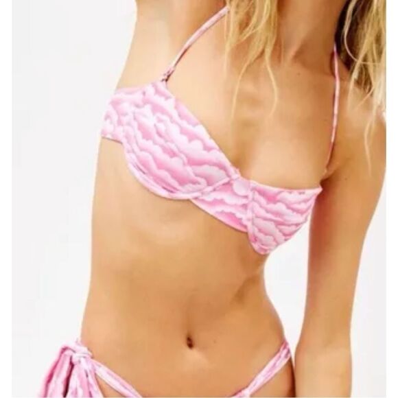 Frankie’s Bikinis Cielo Bikini Top in Pink Cloud Print Size M - Picture 1 of 10